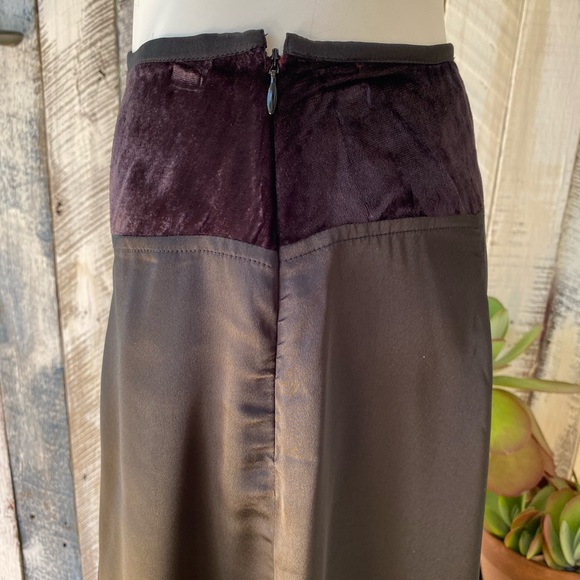 Rodney Clark Skirt - Picture 8 of 9